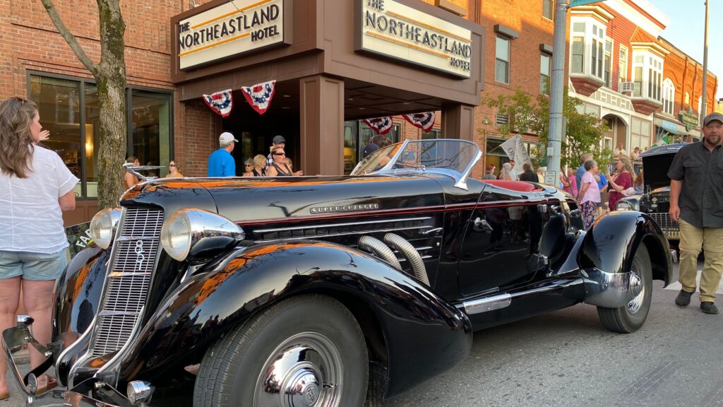 Old Car parked in front of The Northeastland Hotel